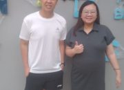 Suasana antusias dan penuh keceriaan terlihat di Padel Club Jakarta saat berlangsungnya Paddle Fun Day 2025, sebuah kegiatan olahraga rekreatif yang digagas oleh komunitas alumni ICATI District bersama dukungan pemilik Tokopedia.