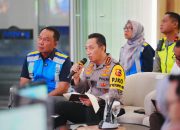 Tinjau Jasa Marga Command Center, Kapolri Pastikan Penanganan Arus Balik Berjalan Lancar dan Aman
