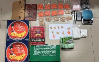 *Polisi Bongkar Peredaran Sabu 1 Kg dan 1.694 Ekstasi di Senen, Satu Pelaku Diamankan*